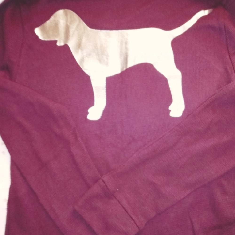 Victoria's secret  thermal top. Rare !! xlarge silver dog decal on back